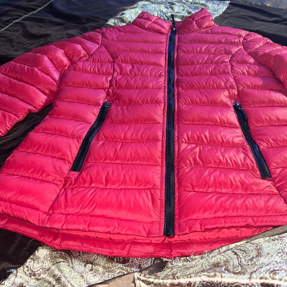 Brand New Reebok jacket color red size Medium